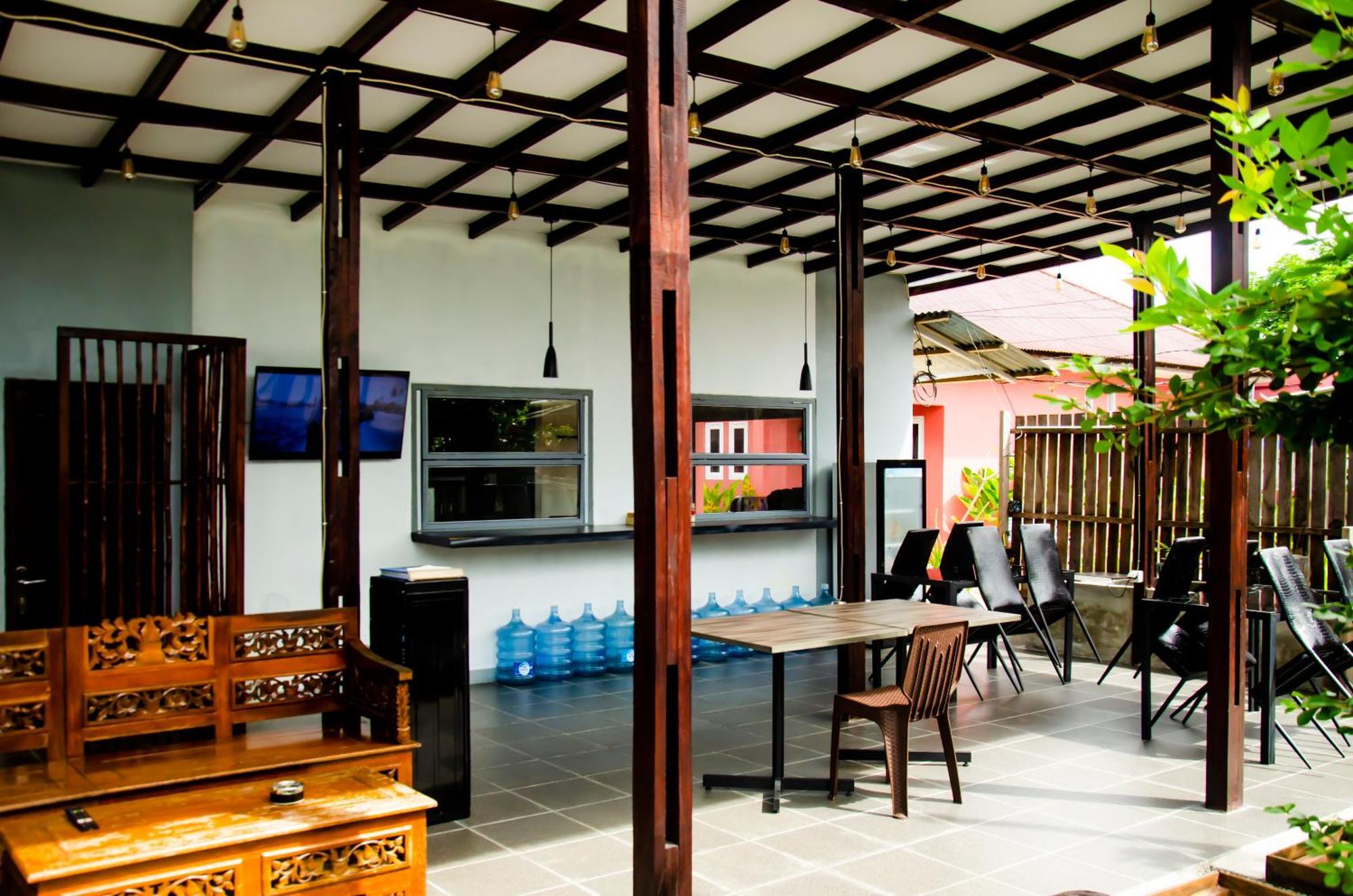 Baronda Guest House Sorong Exteriér fotografie