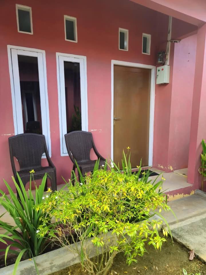 Baronda Guest House Sorong Exteriér fotografie
